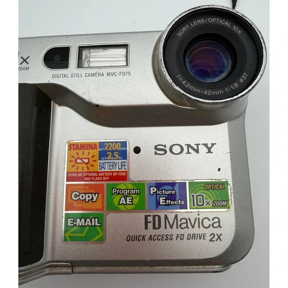 Sony FD Mavica MVC-FD75 Digital Still Camera 10x Zoom Floppy Disk NP-F330